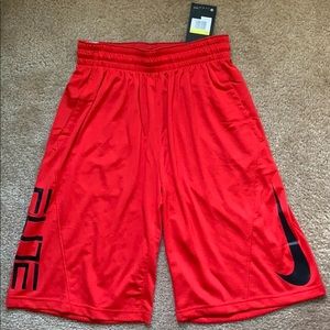 Nike Elite Basketball Shorts. Men’s Small NWT